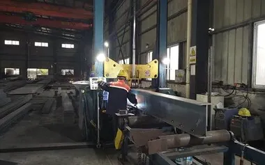  Montaje de vigas en H (remachado y soldadura)