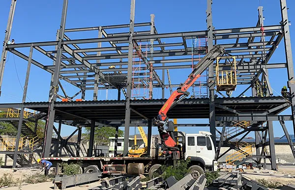 Proyecto de estructura metálica de varios pisos en Venezuela